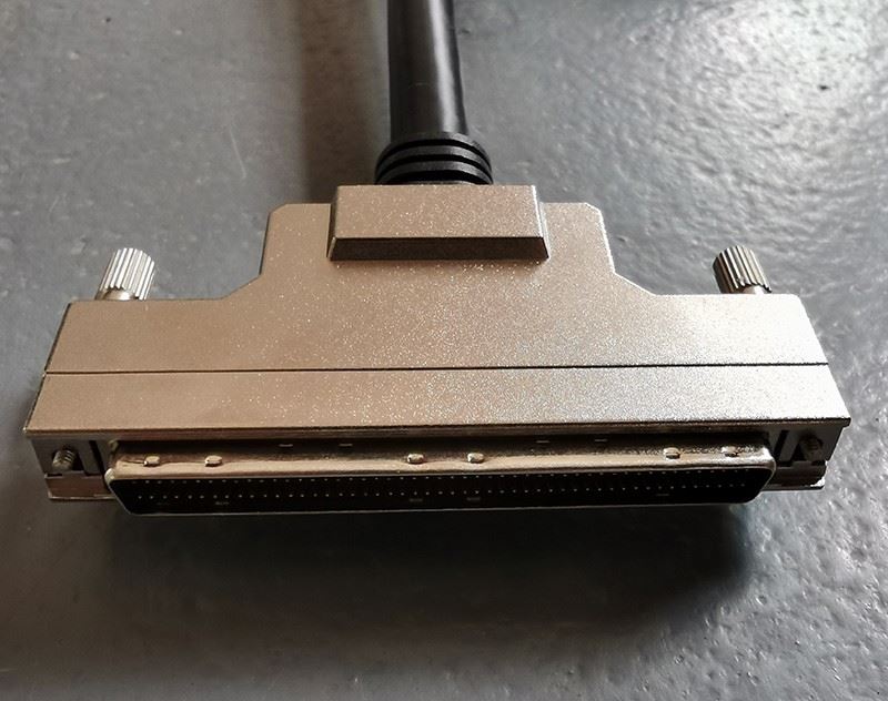 HPDB 100 pin shielded cable