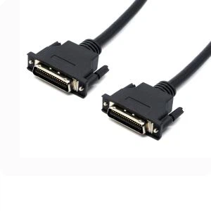 Quais são os problemas comuns com cabos SCSI de 36 pinos?